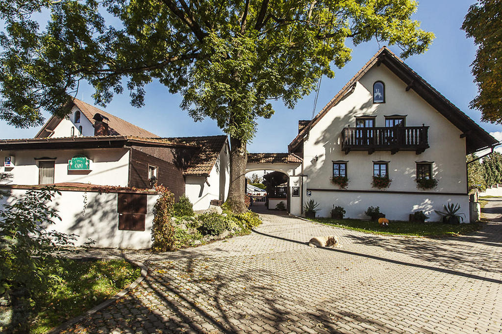 Pension U Dvou Capu Chocerady Bagian luar foto
